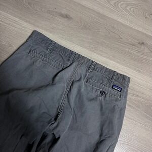 Patagonia Organic Cotton Men's Gray Chinos Size 34x28 Short Casual Work Pants